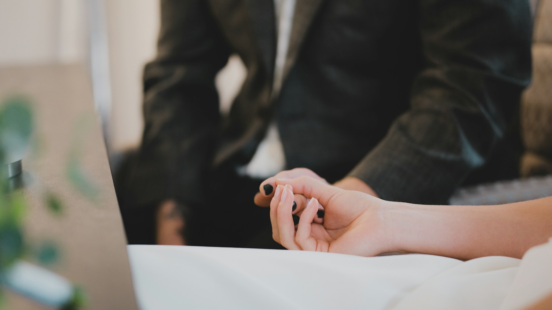 Hvor lang tid har sælger til at underskrive købsaftale